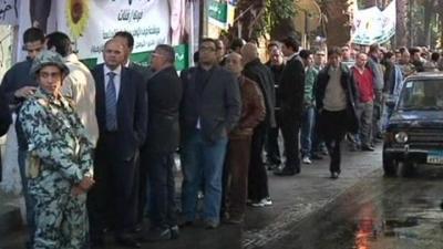 Queue at polling station in Egypt