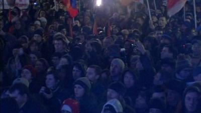 Crowds chant "Russia without Putin!"