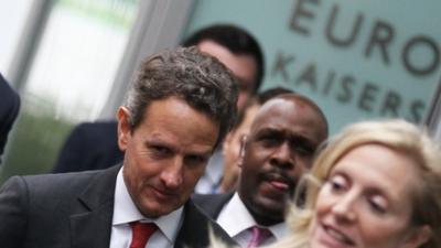 US Treasury Secretary Timothy Geithner (C)