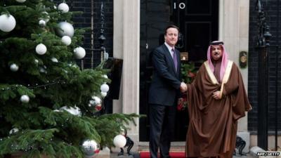 Prime Minister David Cameron (L) welcomes the King of Bahrain, King Hamad bin Issa al-Khalifa (R) to 10 Downing Street