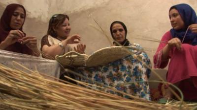 Wafa Zerrouki with women basket weavers