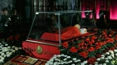 Kim Jong-il's body lying in state