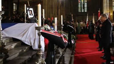 Mouners at Vaclav Havel funeral