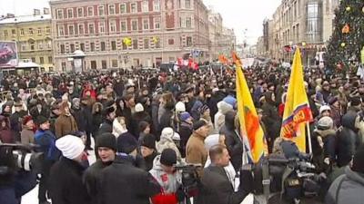 Crowds in Pioneer Square in St Petersburg