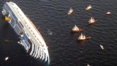 Rescue teams search for survivors of the Costa Concordia