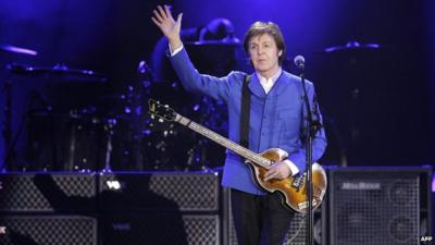 Paul McCartney performs in Paris. Copyright AFP/Getty Images