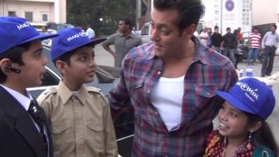 Pakistani kids meet Bollywood star