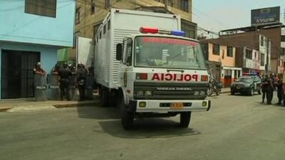 Police vehicle in Lima