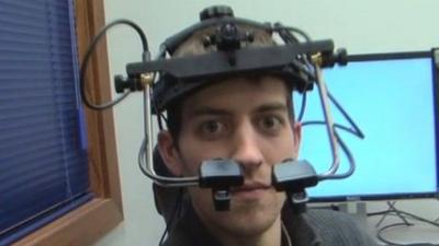 A test subject wearing glance measuring kit