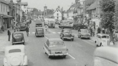 Archive picture of shopping scene