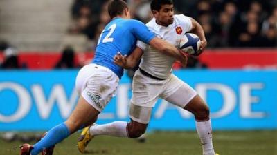 Wesley Fofana on his way to a try