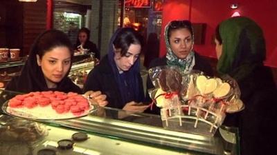 Iranian ladies looking for Valentine's cakes