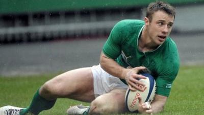 Tommy Bowe scores against France