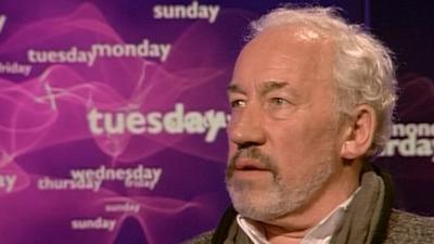 Simon Callow