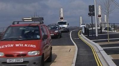 Vehicles on Twin Sails bridge