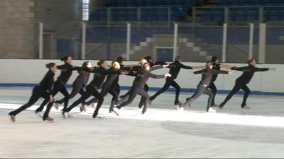 Synchronised skating