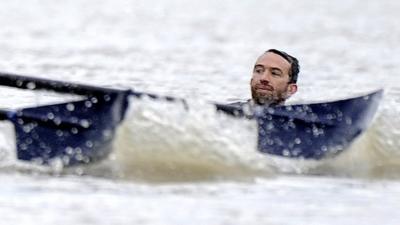 Swimmer interrupts the Boat Race