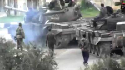 Tanks in Homs