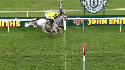 Neptune Collonges wins Grand National