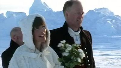 Borge and Hege Ousland marry at the Geographic North Pole