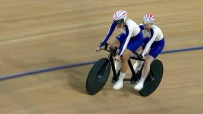 Track paracycling