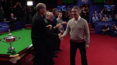 Stephen Hendry honoured at the Crucible in Sheffield