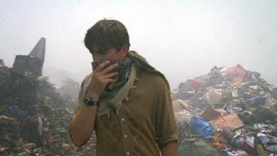 Simon Reeve at Maldives waste dump