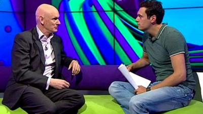 Duncan Goodhew chatting to Joe Tidy