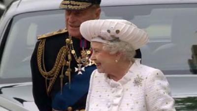 Queen arrives for pageant