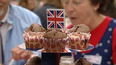 Jubilee street party cakes