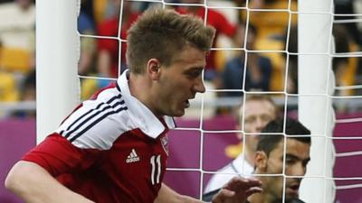 Bendtner scores for Denmark