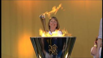 Lesley Forrest lights the Olympic flame