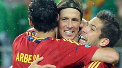 Spain celebrate their victory over the Republic of Ireland