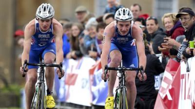 The Brownlee brothers in action