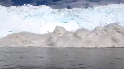 Iceberg 'tsunami' in Greenland