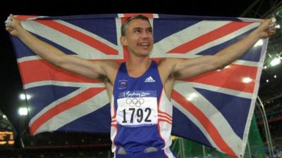 Jonathan Edwards celebrating at Sydney 2000