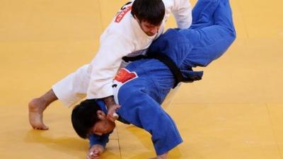 Russian Isaev wins 73kg judo gold