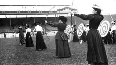 Women archers at the 1908 Olympics