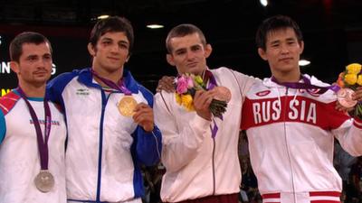 The men's 55kg Greco-Roman medallists