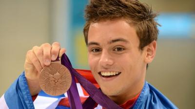 Tom Daley with bronze medal