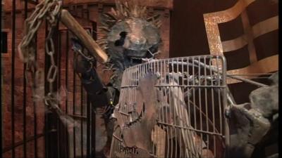 The Lion and the Unicorn animatronic sculpture