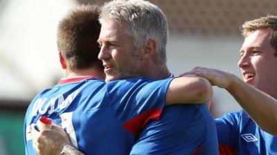 Linfield's William Murphy celebrates scoring against Portadown