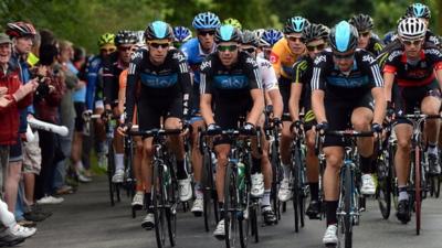 Bradley Wiggins and cycling team in the Tour of Britain