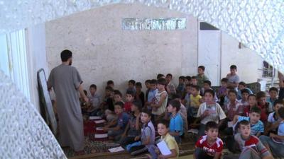 Syrian schoolchildren in the northern town of Aazaz