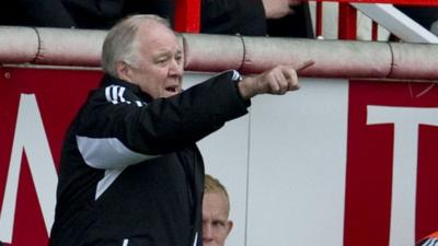 Aberdeen manager Craig Brown