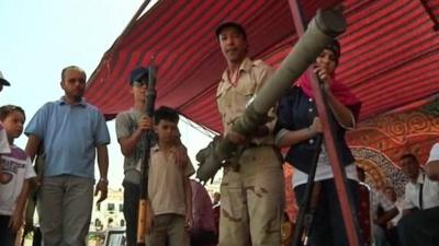 Libyan man with rocket launcher