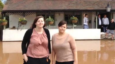 Faye McCloud and Ali Miles, the manager and staff member of the Fox Inn at Bransford near Worcester