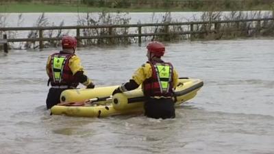 Firefighters off to rescue stranded lorry driver