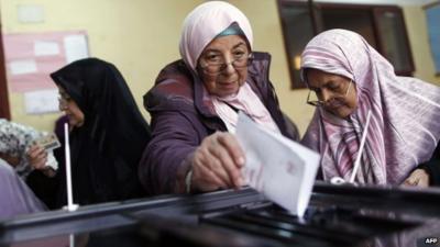 Women voting in Egypt
