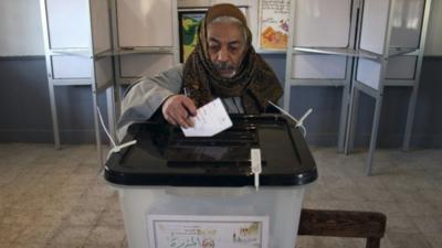 Egyptian man casts vote